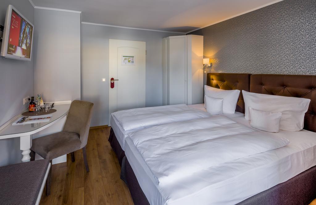 Hotel Krone Alzenau Dış mekan fotoğraf